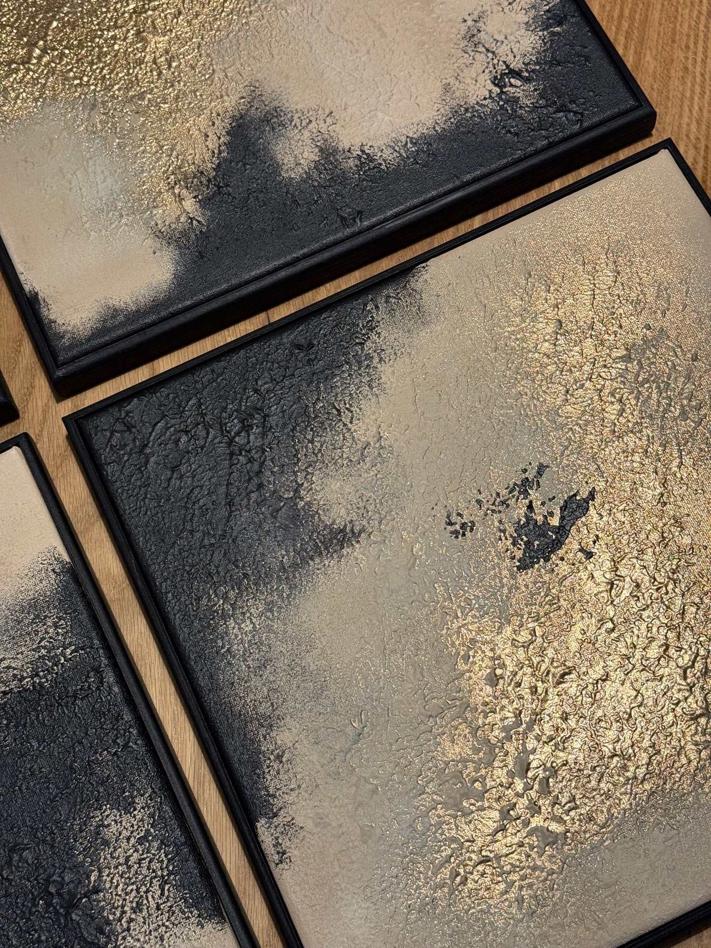 "Connected" four pieces 30 x 30cm